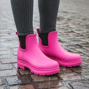 UGG Women's Vibrant Pink Ankle Rain Boots
